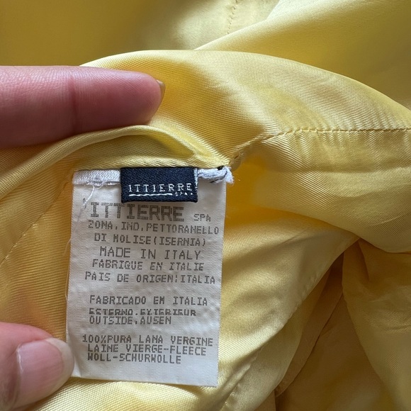 Authentic Versace wool blazer in size small - Picture 8 of 10